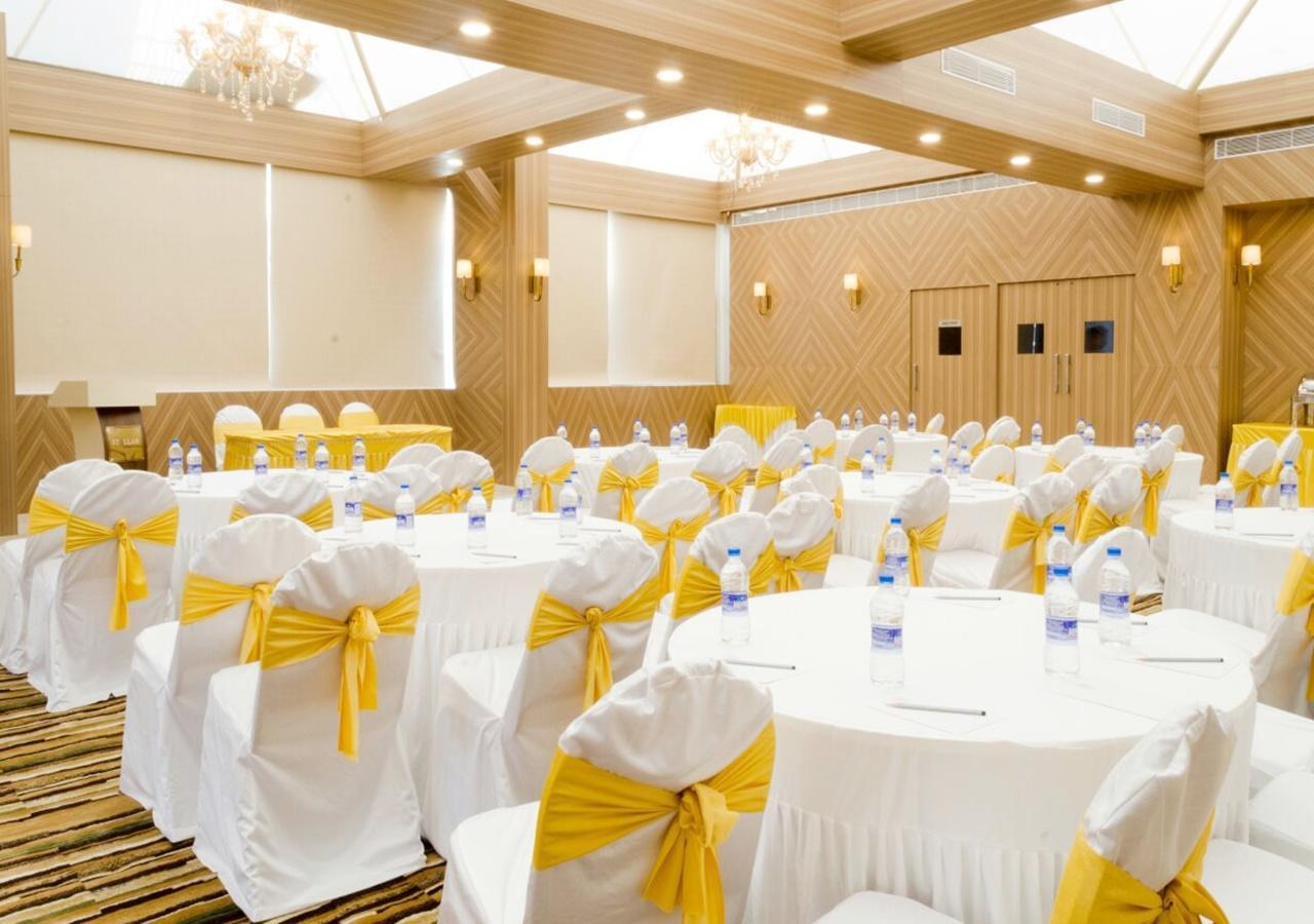 Ss Lumina Hotel Bengaluru Zewnętrze zdjęcie