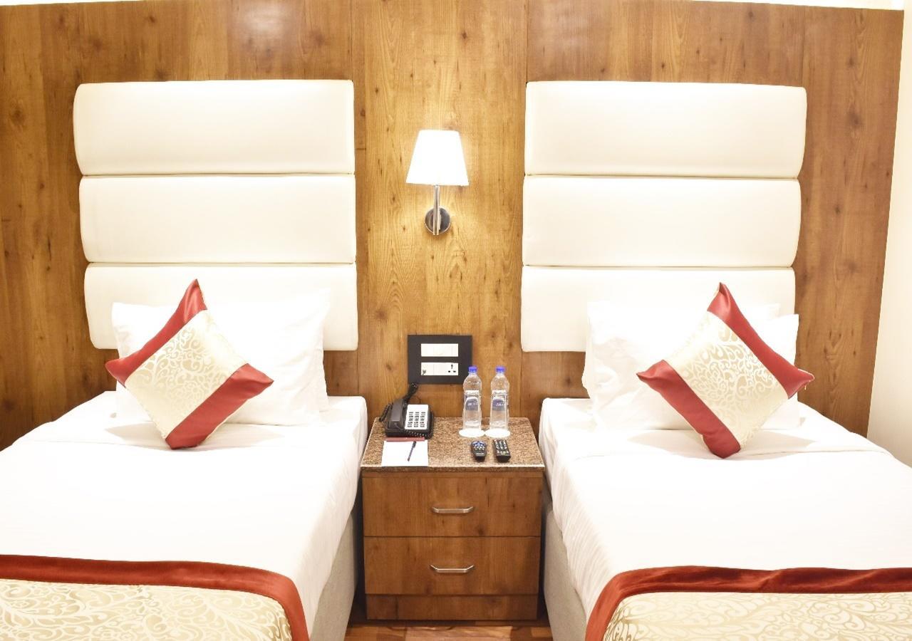 Ss Lumina Hotel Bengaluru Zewnętrze zdjęcie